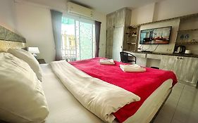 The Shades Hotel 50 Meter Beach Front